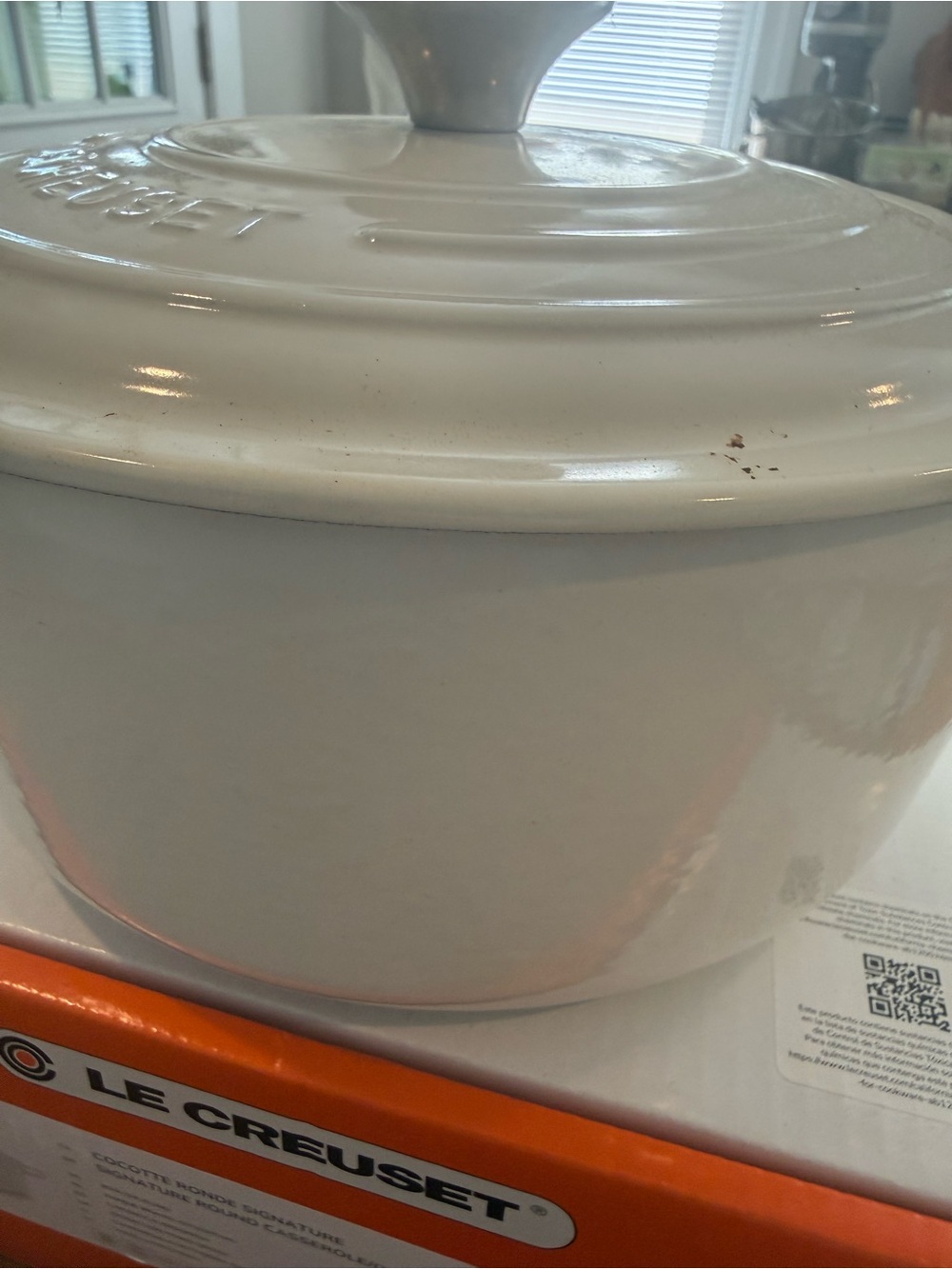 Le Creuset Cream Enameled Cast Iron Dutch Oven with Lid 5.5 qt